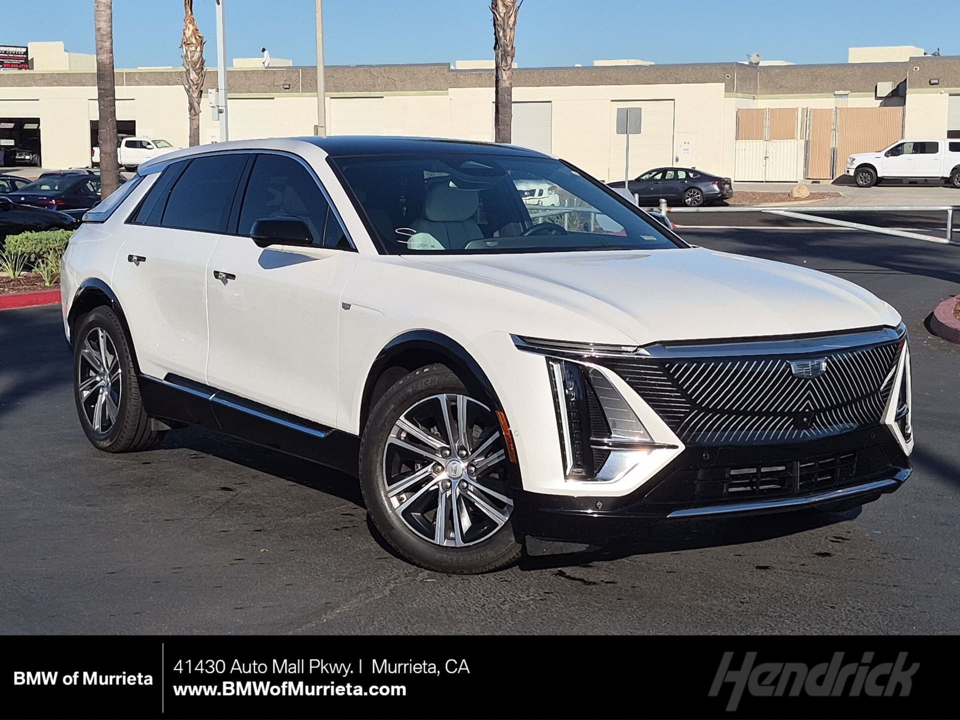 2024 Cadillac LYRIQ Luxury — photo 1 of 33