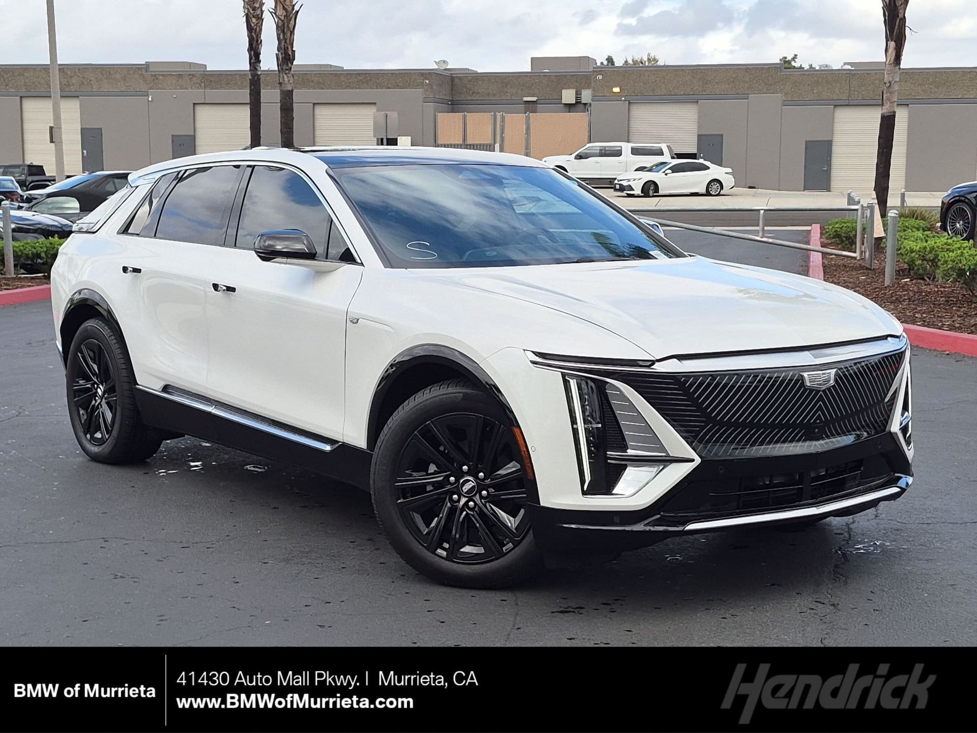 2024 Cadillac LYRIQ Tech — photo 1 of 33