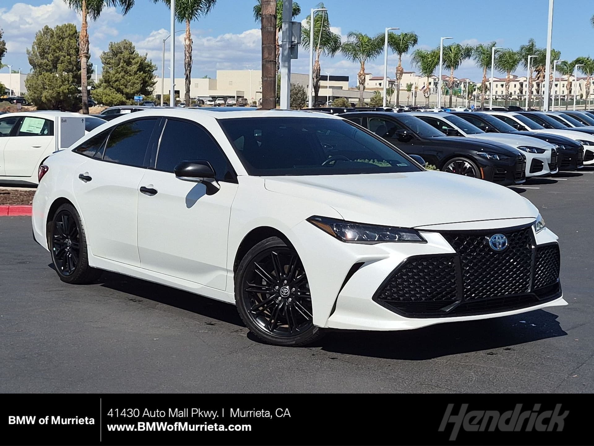 2022 Toyota Avalon Hybrid XSE Nightshade — photo 1 of 33
