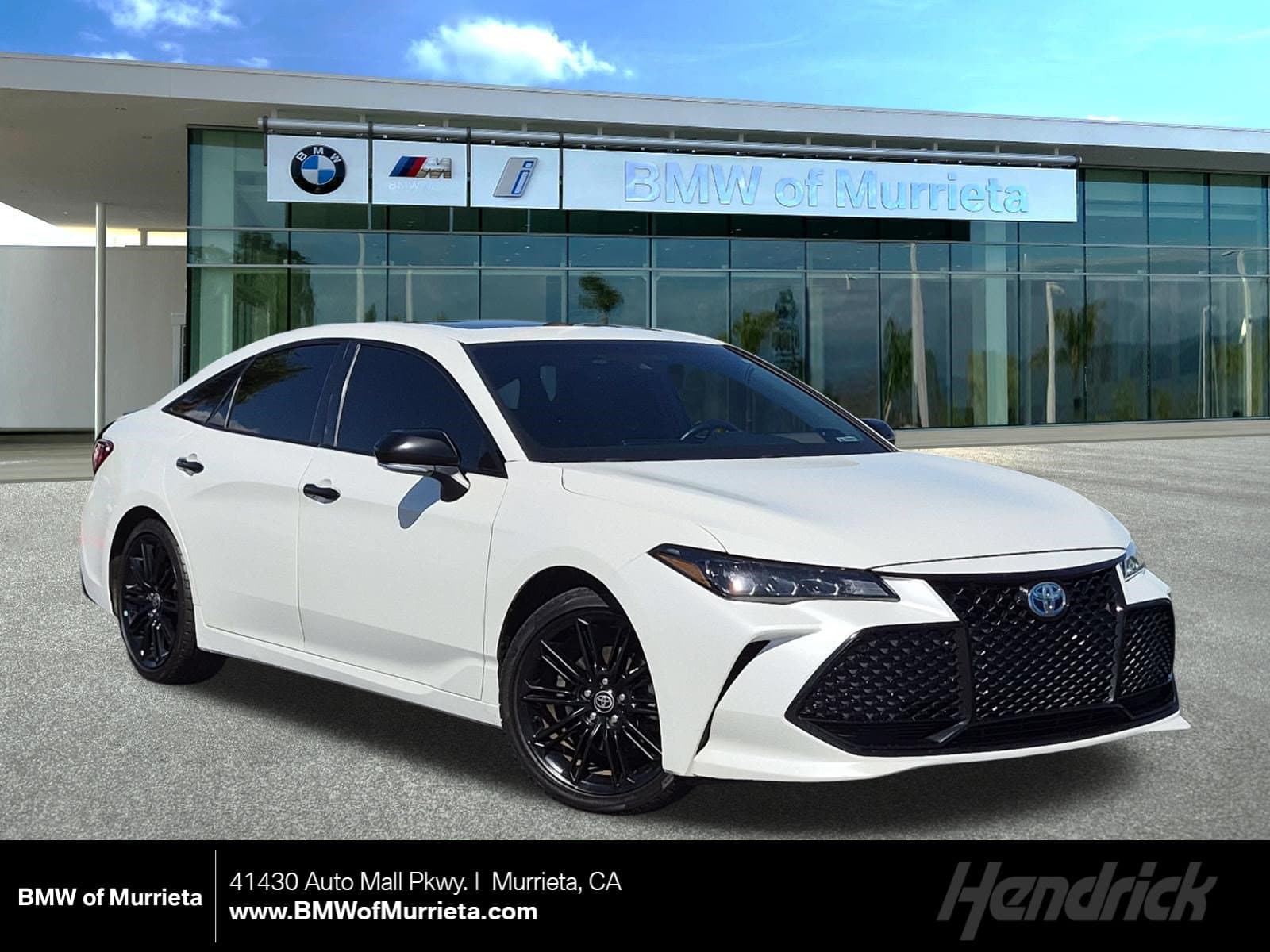 2022 Toyota Avalon Hybrid XSE Nightshade — photo 1 of 34