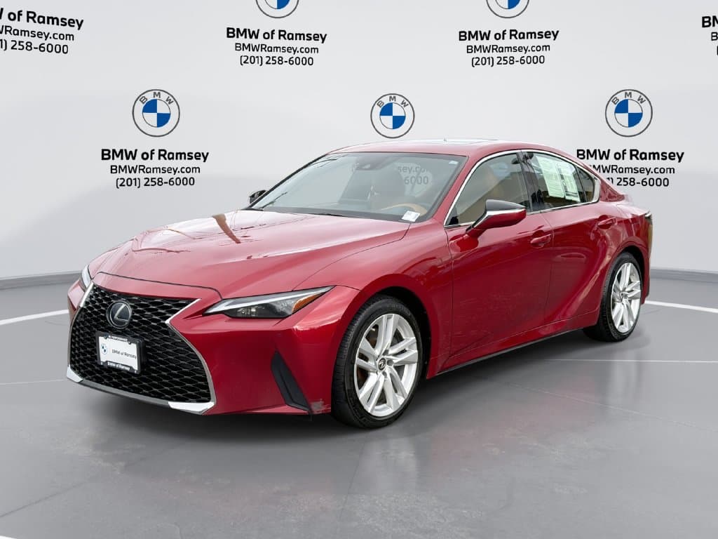 2021 Lexus IS IS 300 — photo 1 of 29