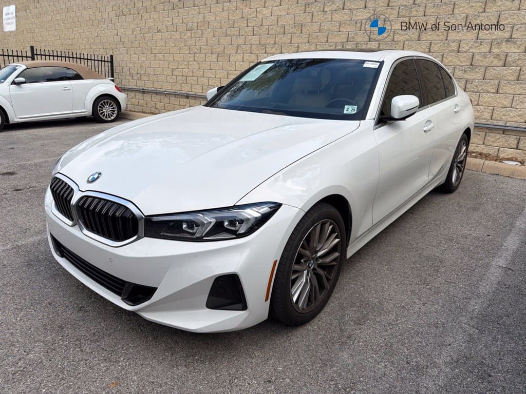 2024 BMW 3 Series 330i xDrive — photo 1 of 5