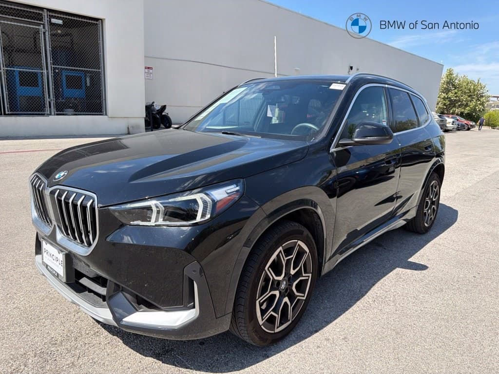 2025 BMW X1 xDrive28i — photo 1 of 5