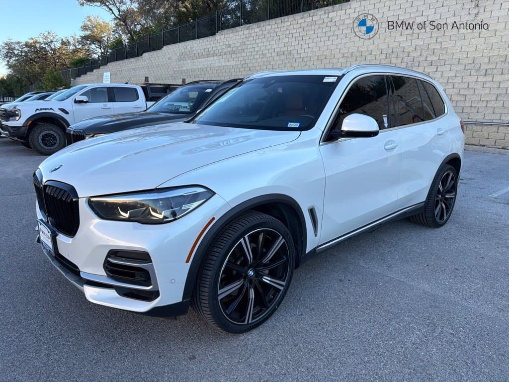 2022 BMW X5 xDrive40i — photo 1 of 5