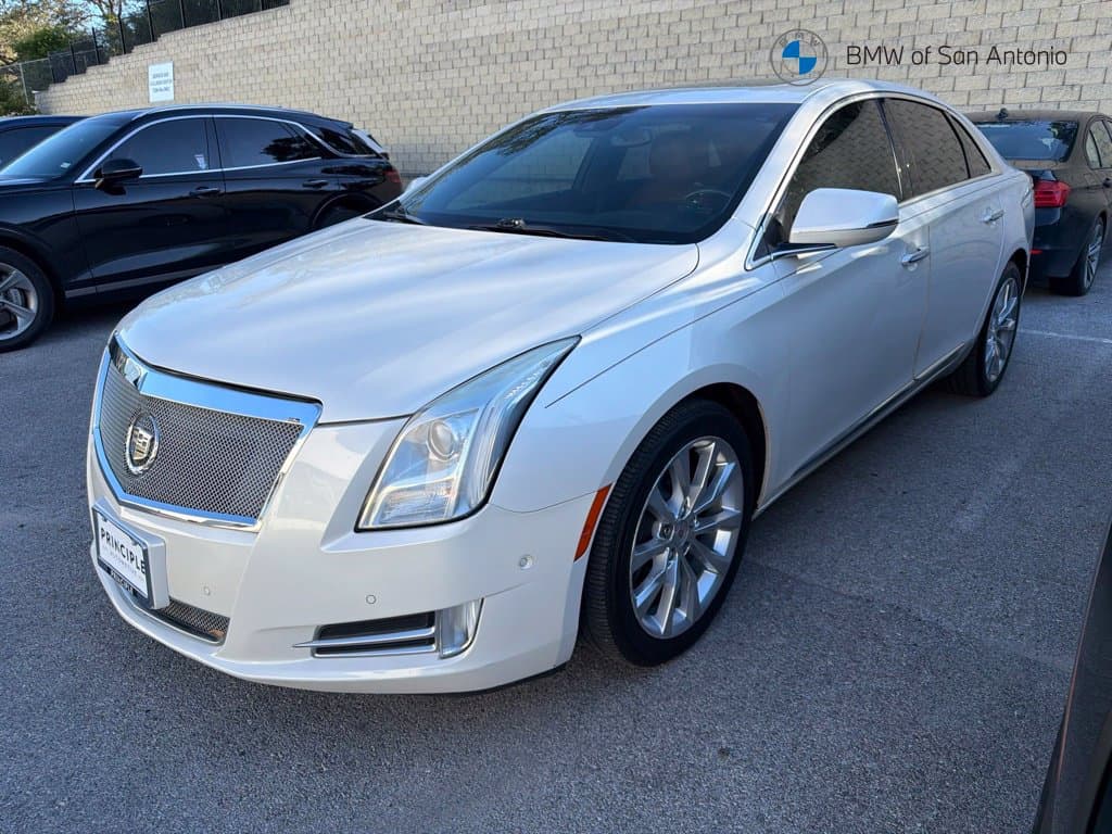2015 Cadillac XTS Luxury — photo 1 of 5