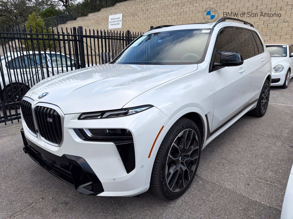 2024 BMW X7 M60i — photo 1 of 6