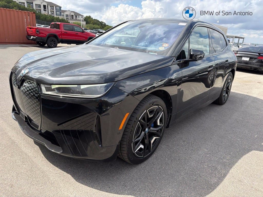 2024 BMW iX xDrive50 — photo 1 of 5