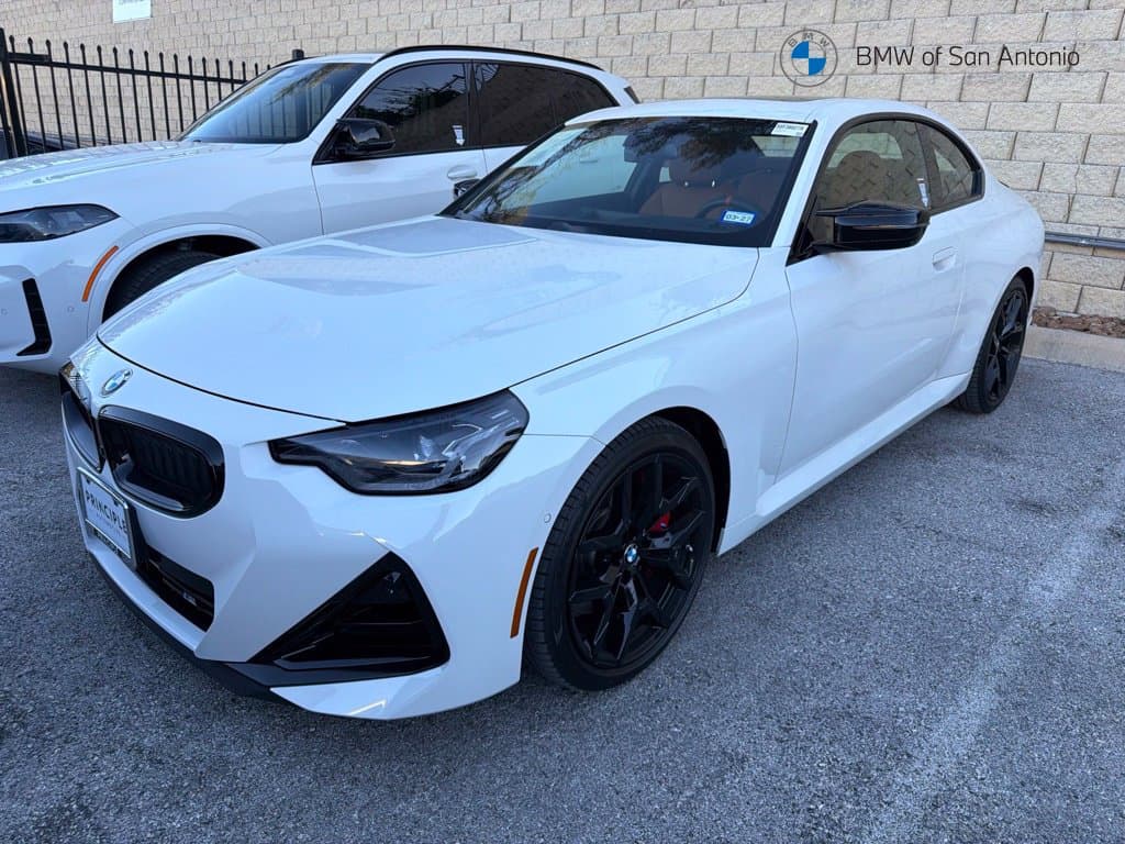 2025 BMW 2 Series M240i — photo 1 of 5