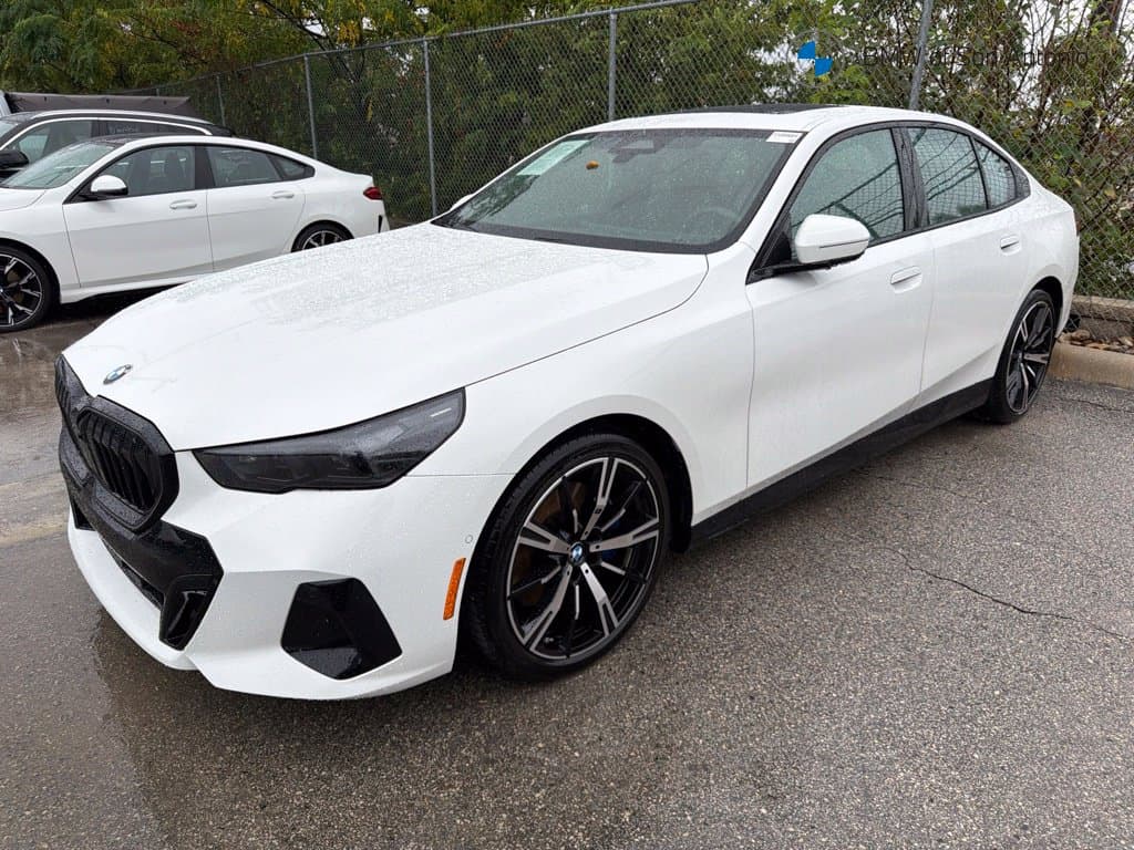 2026 BMW 5 Series 530i — photo 1 of 5