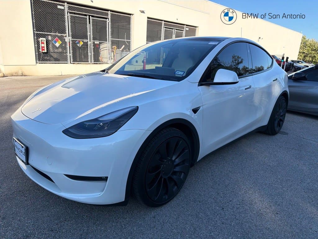 2024 Tesla Model Y Performance — photo 1 of 5