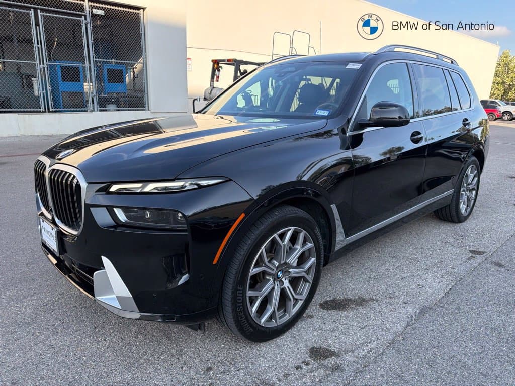 2023 BMW X7 xDrive40i — photo 1 of 5
