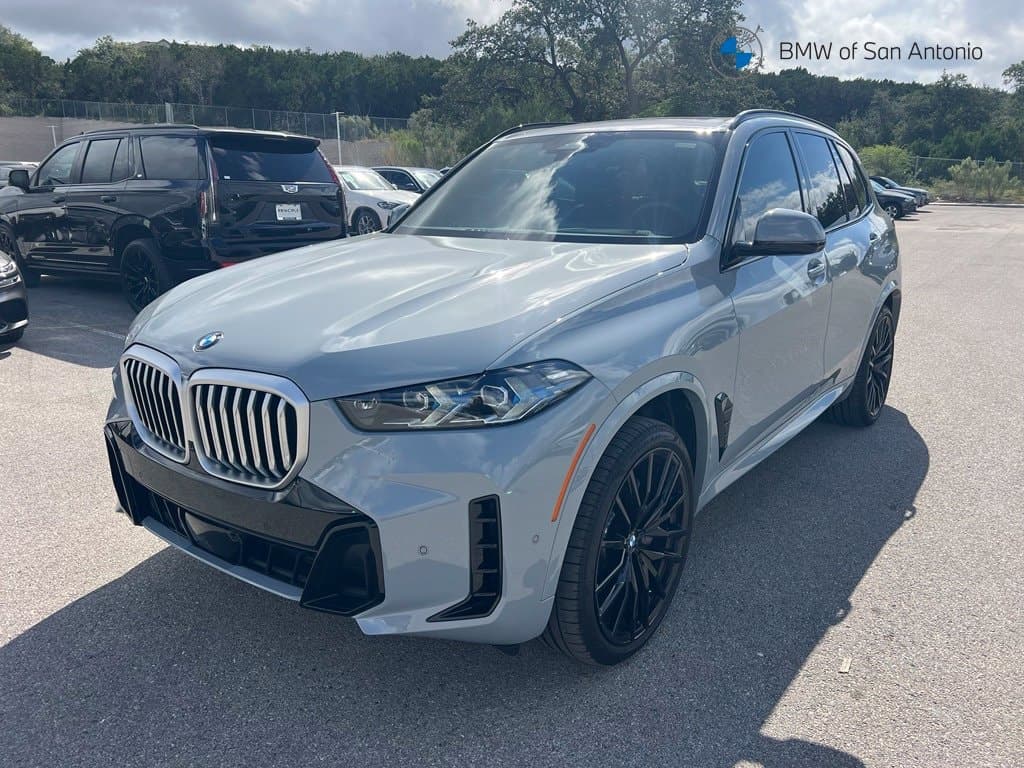2026 BMW X5 sDrive40i — photo 1 of 6