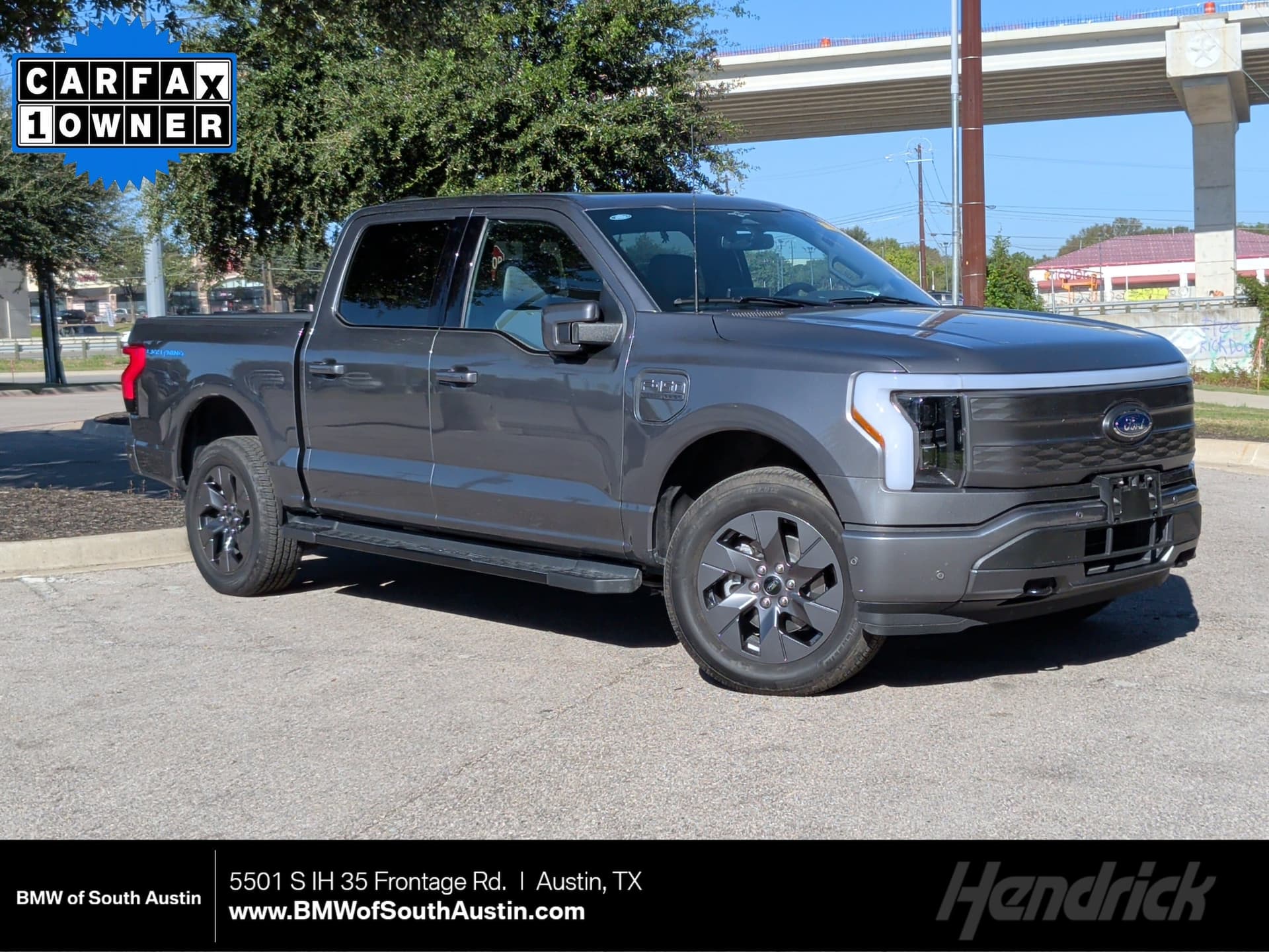 2023 Ford F-150 Lightning LARIAT — photo 1 of 39