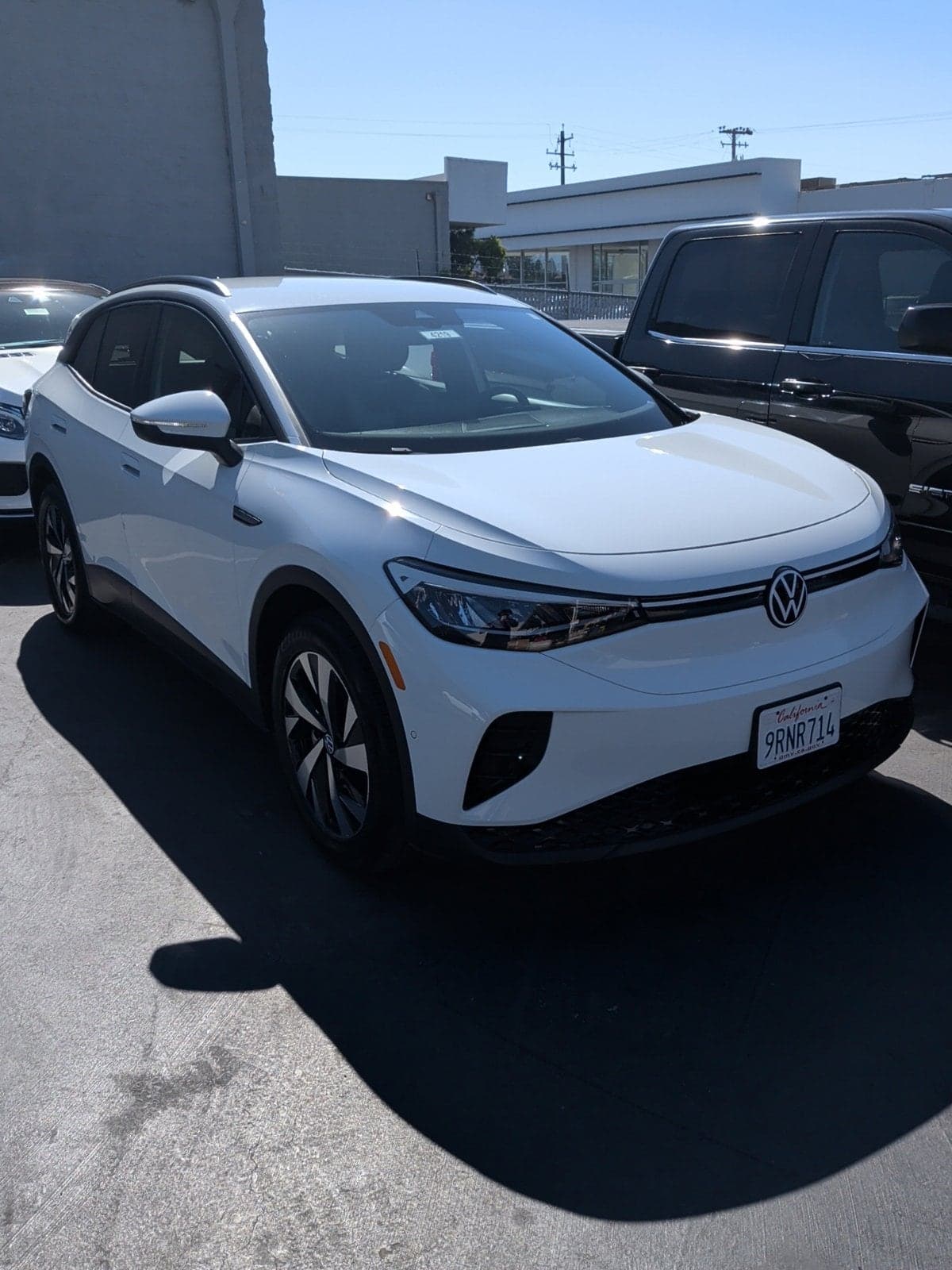 2024 Volkswagen ID.4 Pro — photo 1 of 2