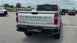 Extra Photo