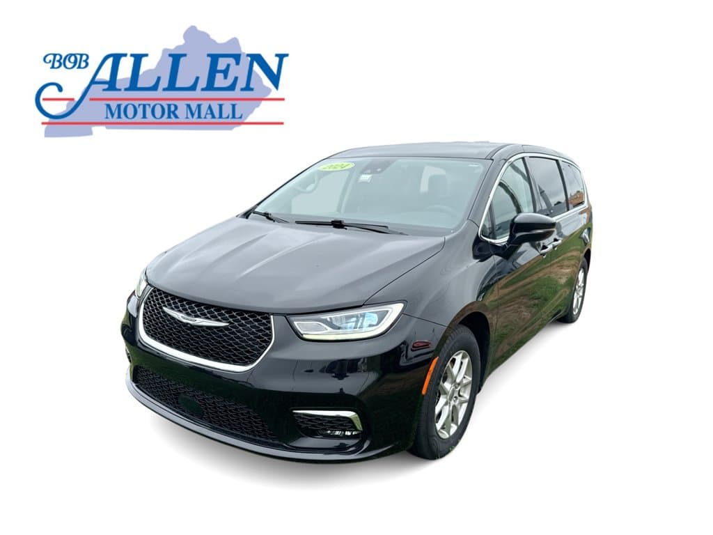 2024 Chrysler Pacifica Touring L — photo 1 of 32