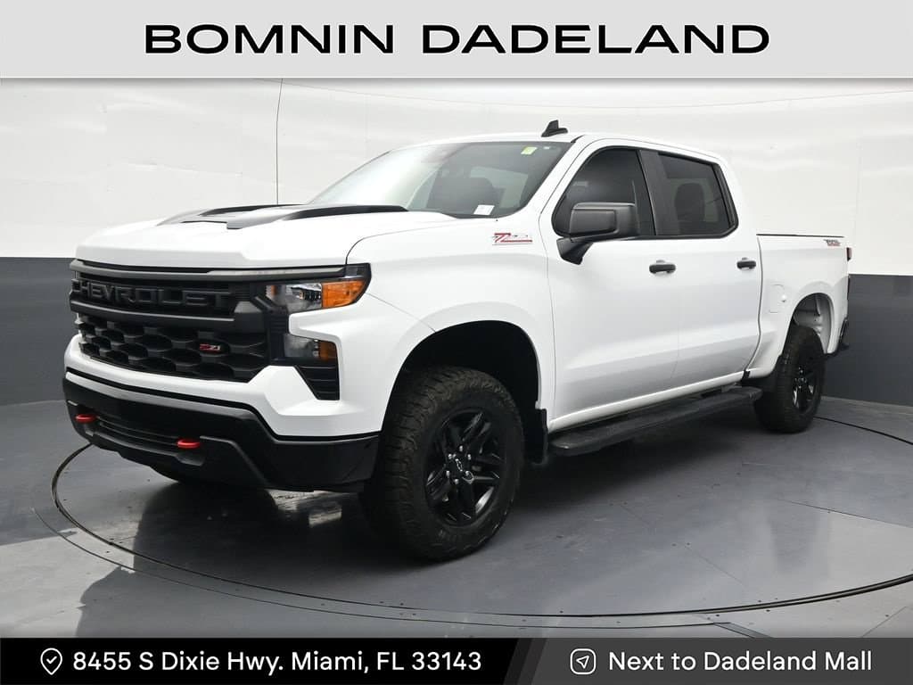 2024 Chevrolet Silverado 1500 Custom Trail Boss — photo 1 of 38