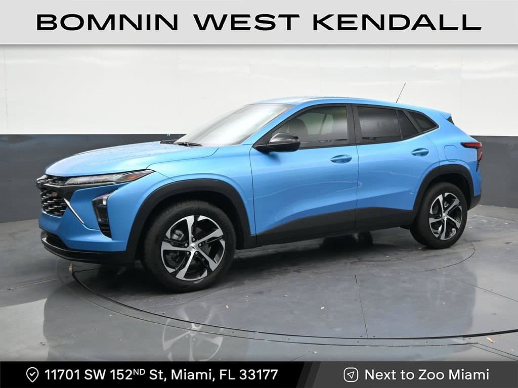 2025 Chevrolet Trax 1RS — photo 1 of 32