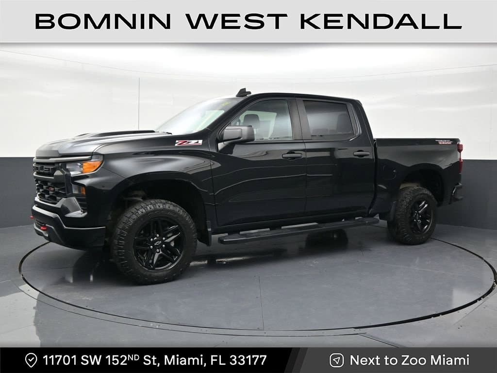 2024 Chevrolet Silverado 1500 Custom Trail Boss — photo 1 of 30