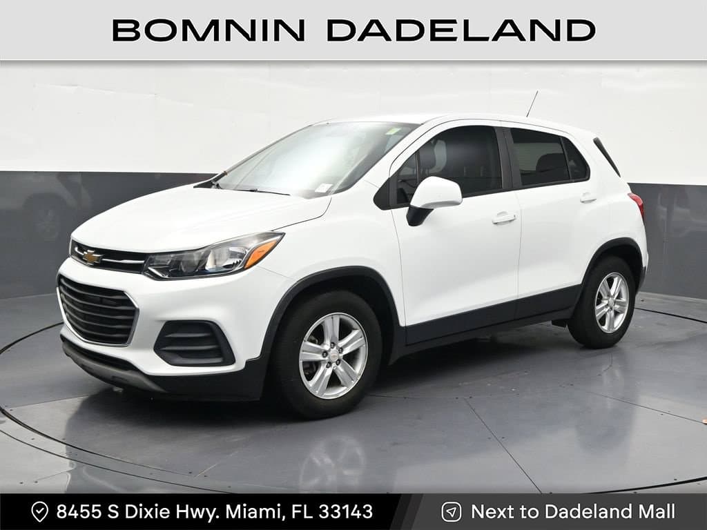 2020 Chevrolet Trax LS — photo 1 of 33