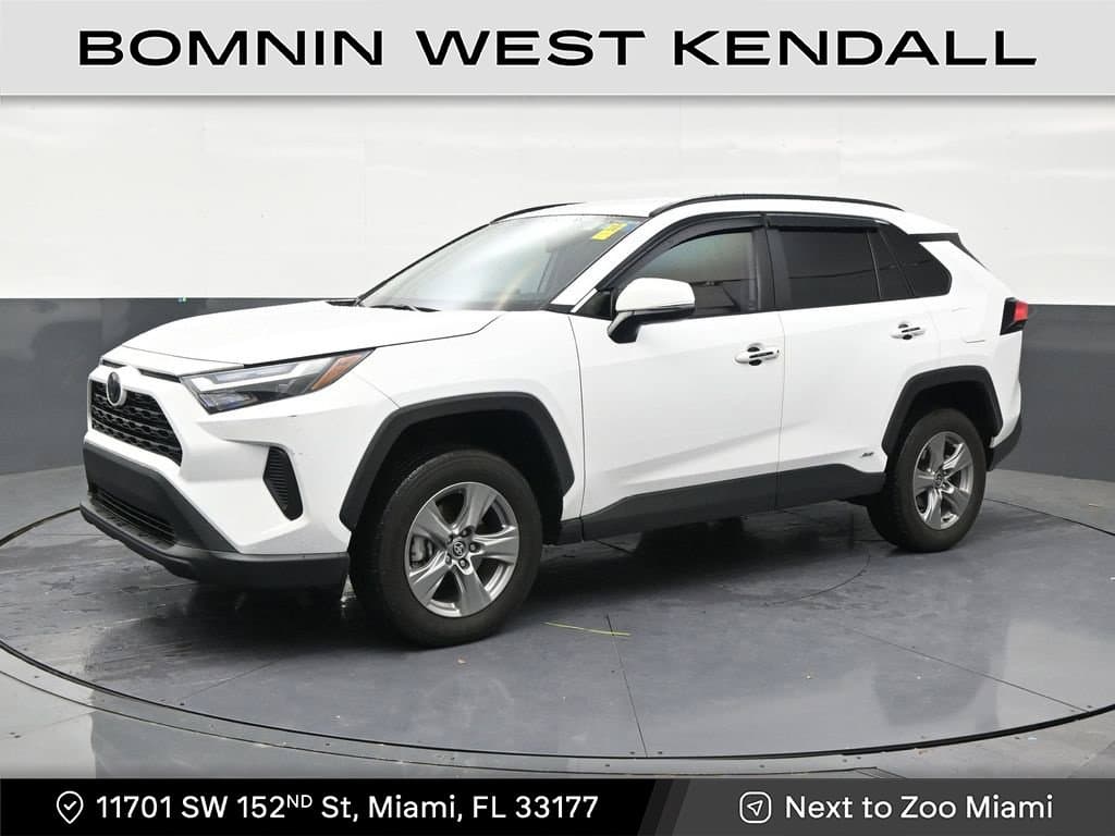 2025 Toyota RAV4 Base — photo 1 of 33