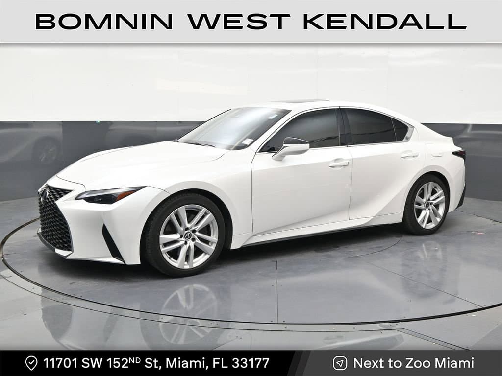 2024 Lexus IS Base — photo 1 of 32