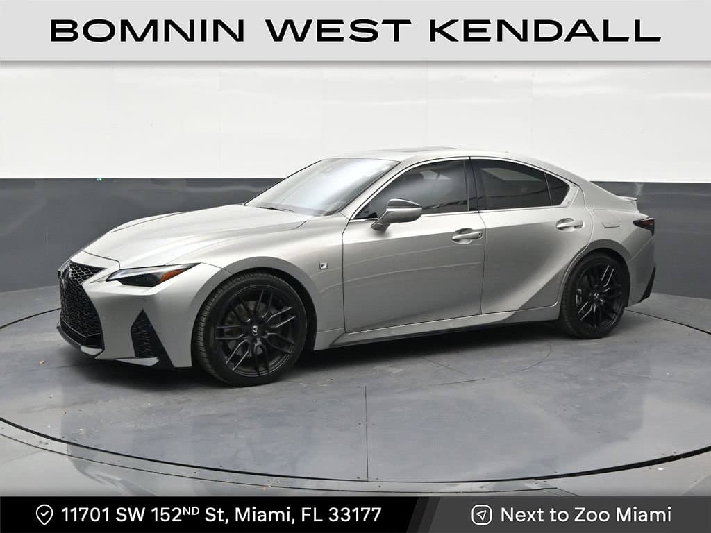 2023 Lexus IS Base — photo 1 of 33