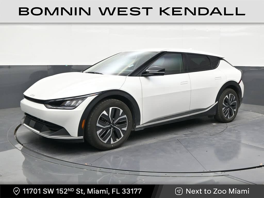 2024 Kia EV6 Light — photo 1 of 33