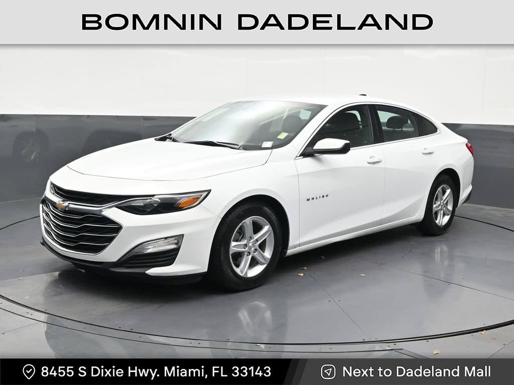 2024 Chevrolet Malibu LS — photo 1 of 41
