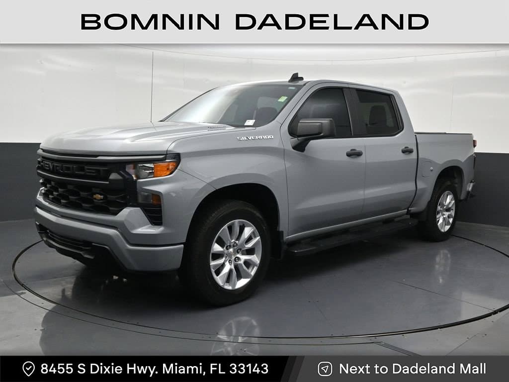 2025 Chevrolet Silverado 1500 Custom — photo 1 of 36