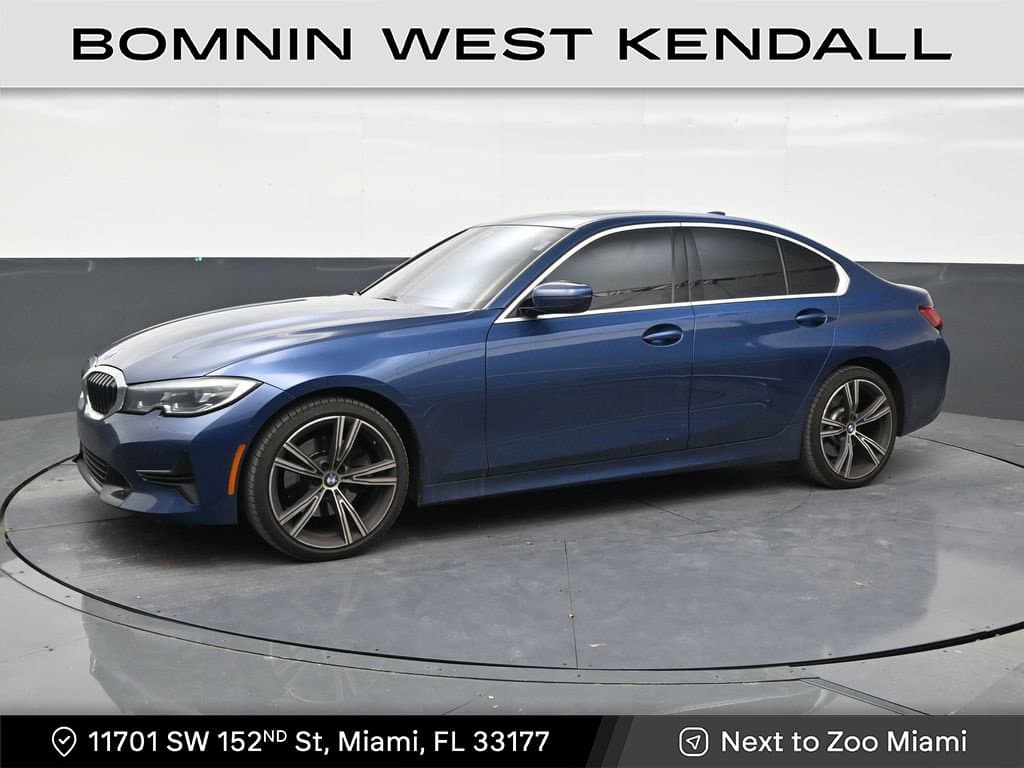 2022 BMW 3 Series 330i — photo 1 of 32