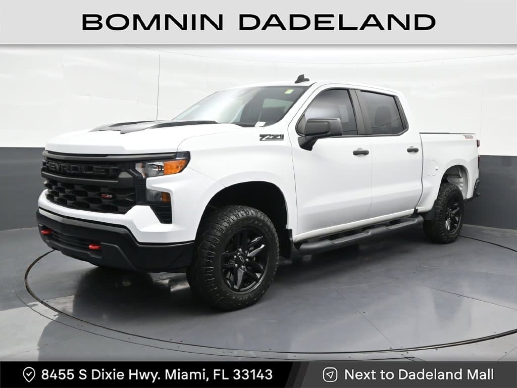 2023 Chevrolet Silverado 1500 Custom Trail Boss — photo 1 of 36