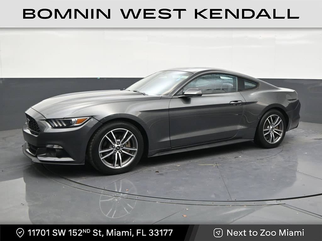 2017 Ford Mustang EcoBoost — photo 1 of 32