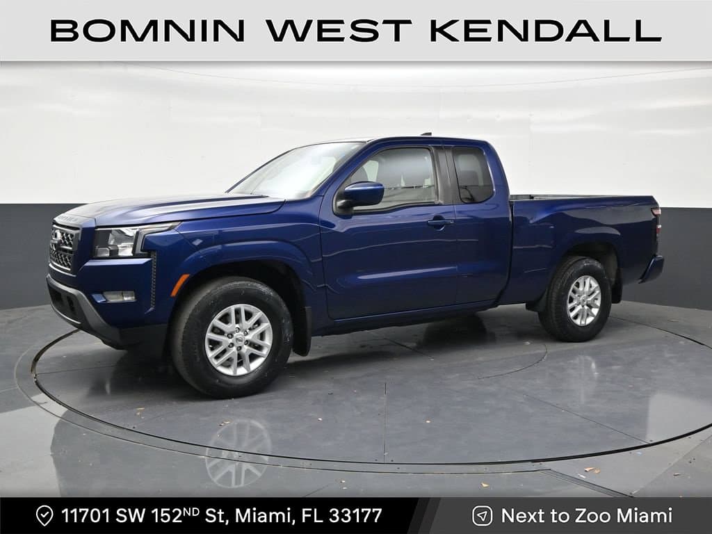 2023 Nissan Frontier SV — photo 1 of 32