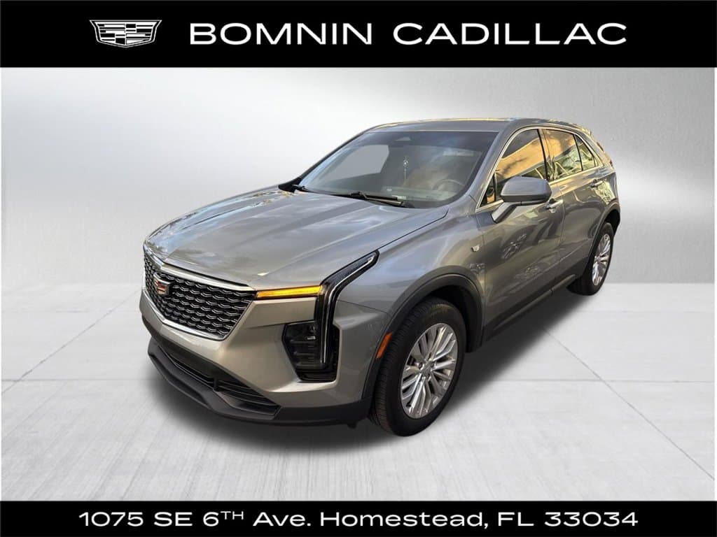 2024 Cadillac XT4 FWD Luxury — photo 1 of 5