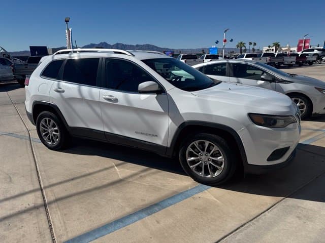 2020 Jeep Cherokee Latitude Plus — photo 1 of 16