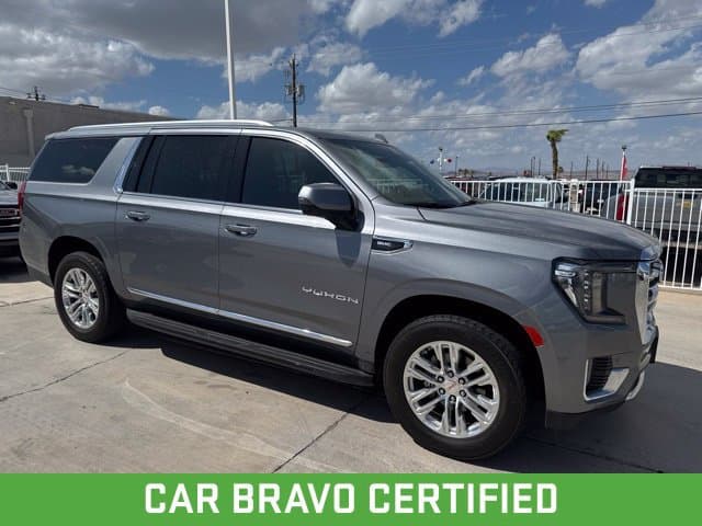 2022 GMC Yukon XL SLT — photo 1 of 19