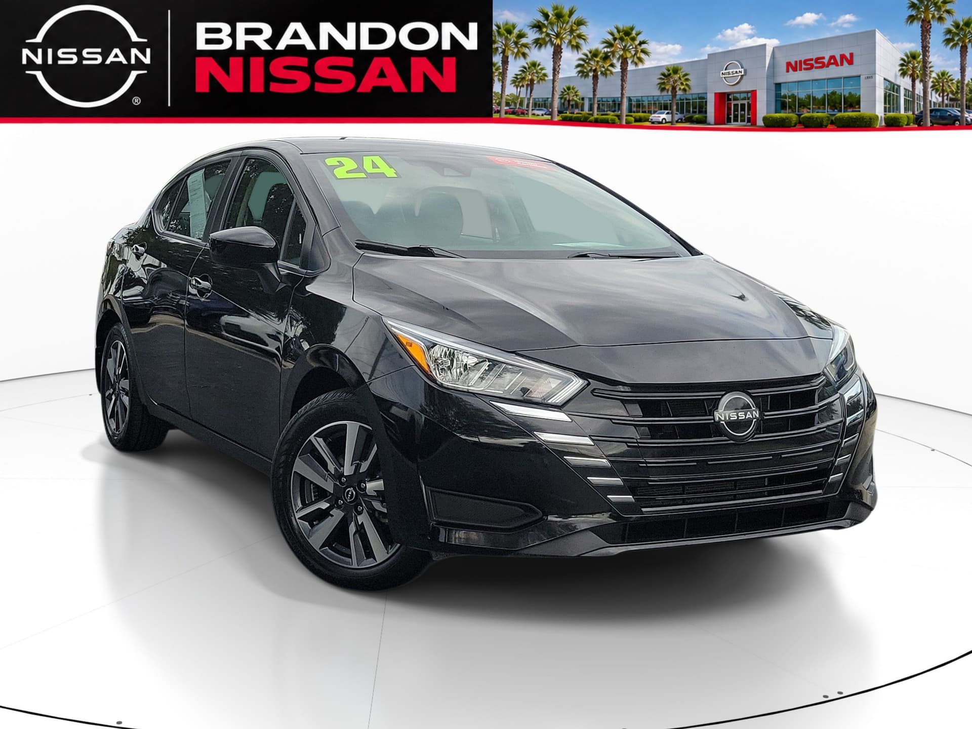 2024 Nissan Versa Base — photo 1 of 30