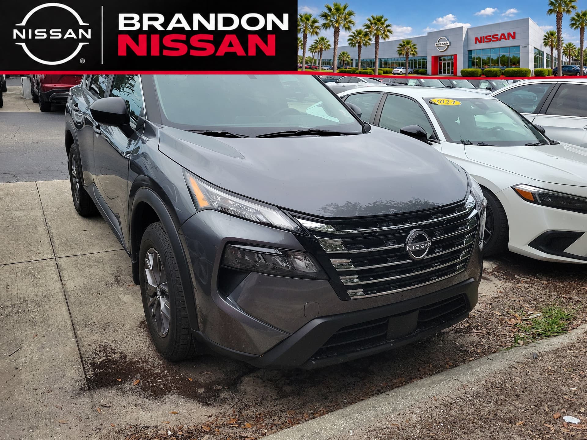 2025 Nissan Rogue S — photo 1 of 9