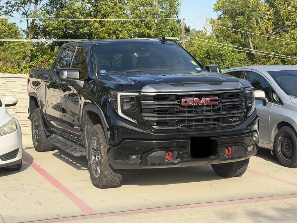 2024 GMC Sierra 1500 AT4 — photo 1 of 12