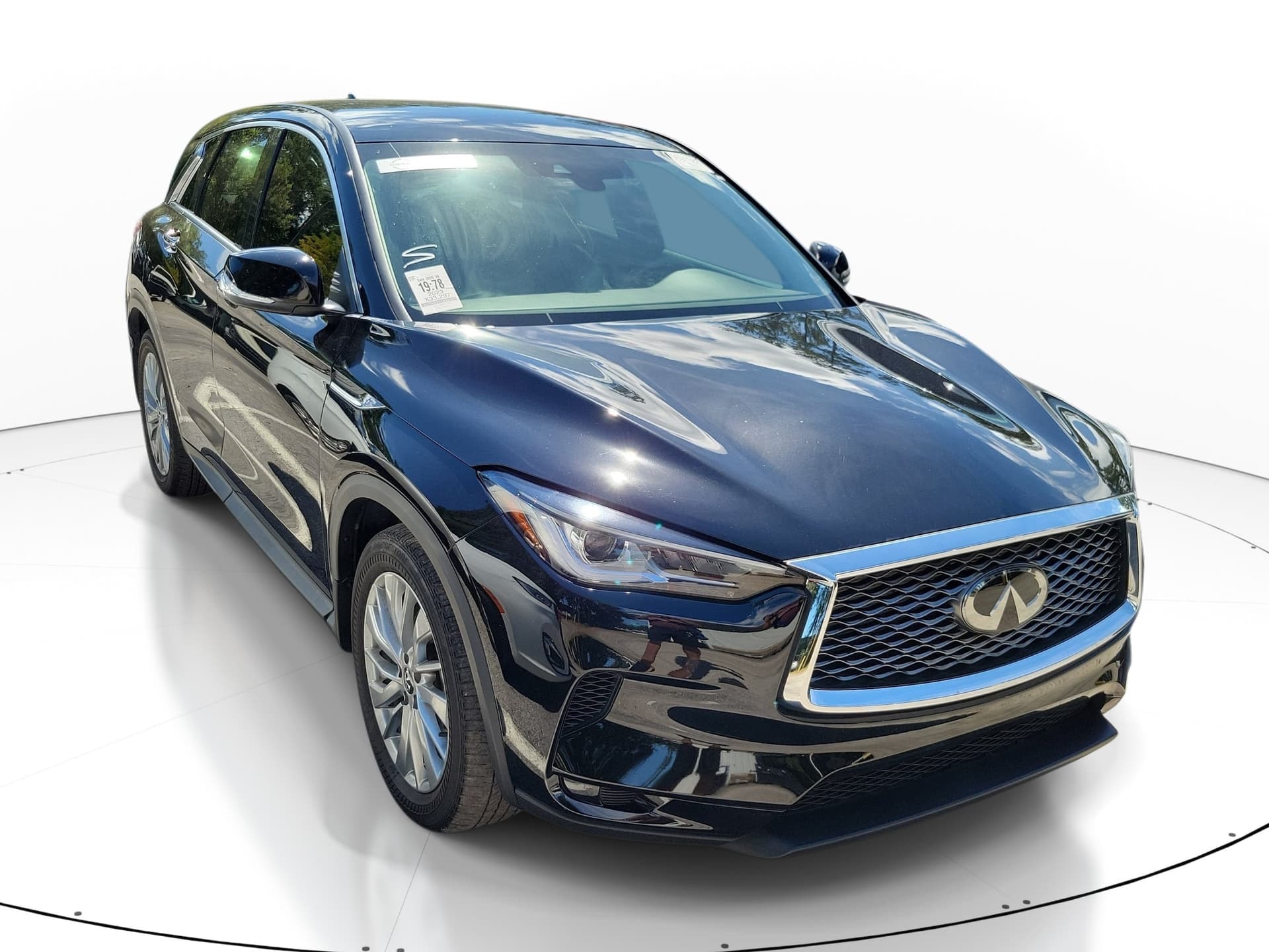 2023 INFINITI QX50 PURE — photo 1 of 10