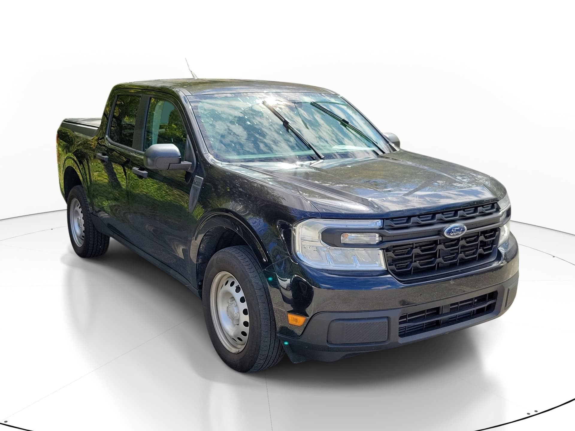 2023 Ford Maverick XL — photo 1 of 10