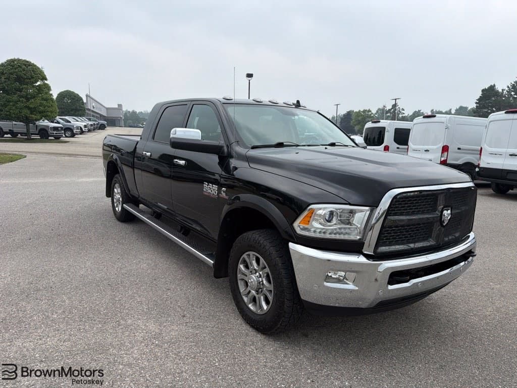 2017 RAM 2500 Laramie — photo 1 of 12