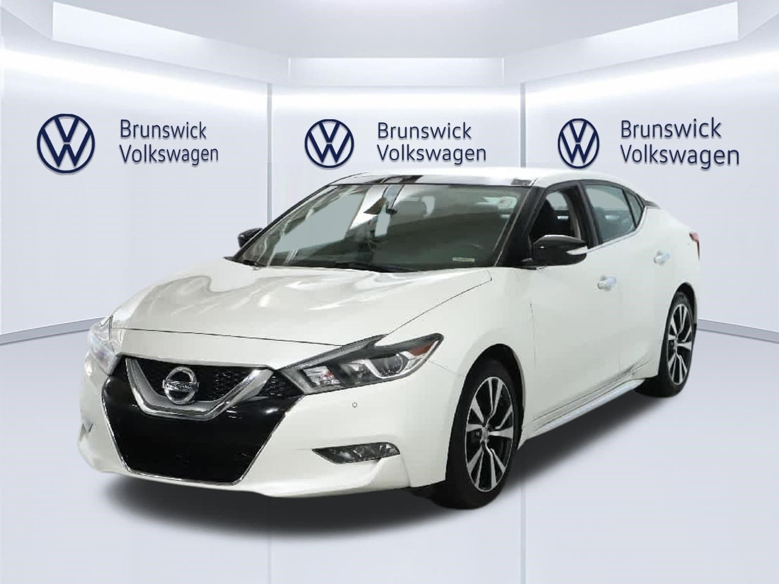 2017 Nissan Maxima SL — photo 1 of 51