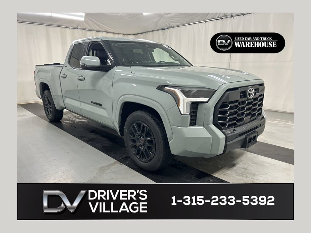 2022 Toyota Tundra 4WD Base — photo 1 of 23