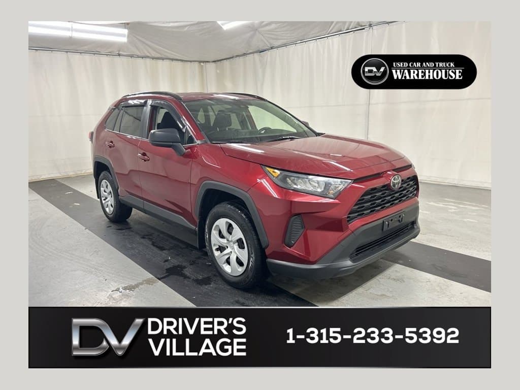 2019 Toyota RAV4 LE — photo 1 of 23
