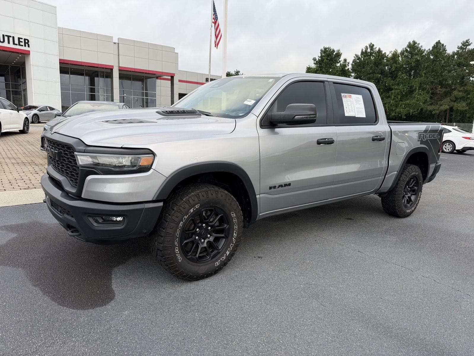 2025 RAM 1500 Rebel — photo 1 of 42