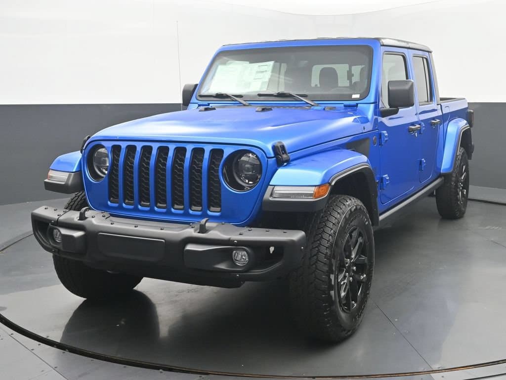 2023 Jeep Gladiator Freedom — photo 1 of 69