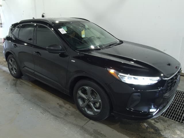 2024 Ford Escape ST-Line — photo 1 of 12