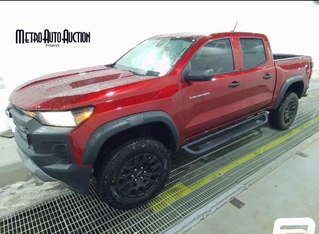 2025 Chevrolet Colorado 4WD Trail Boss — photo 1 of 12